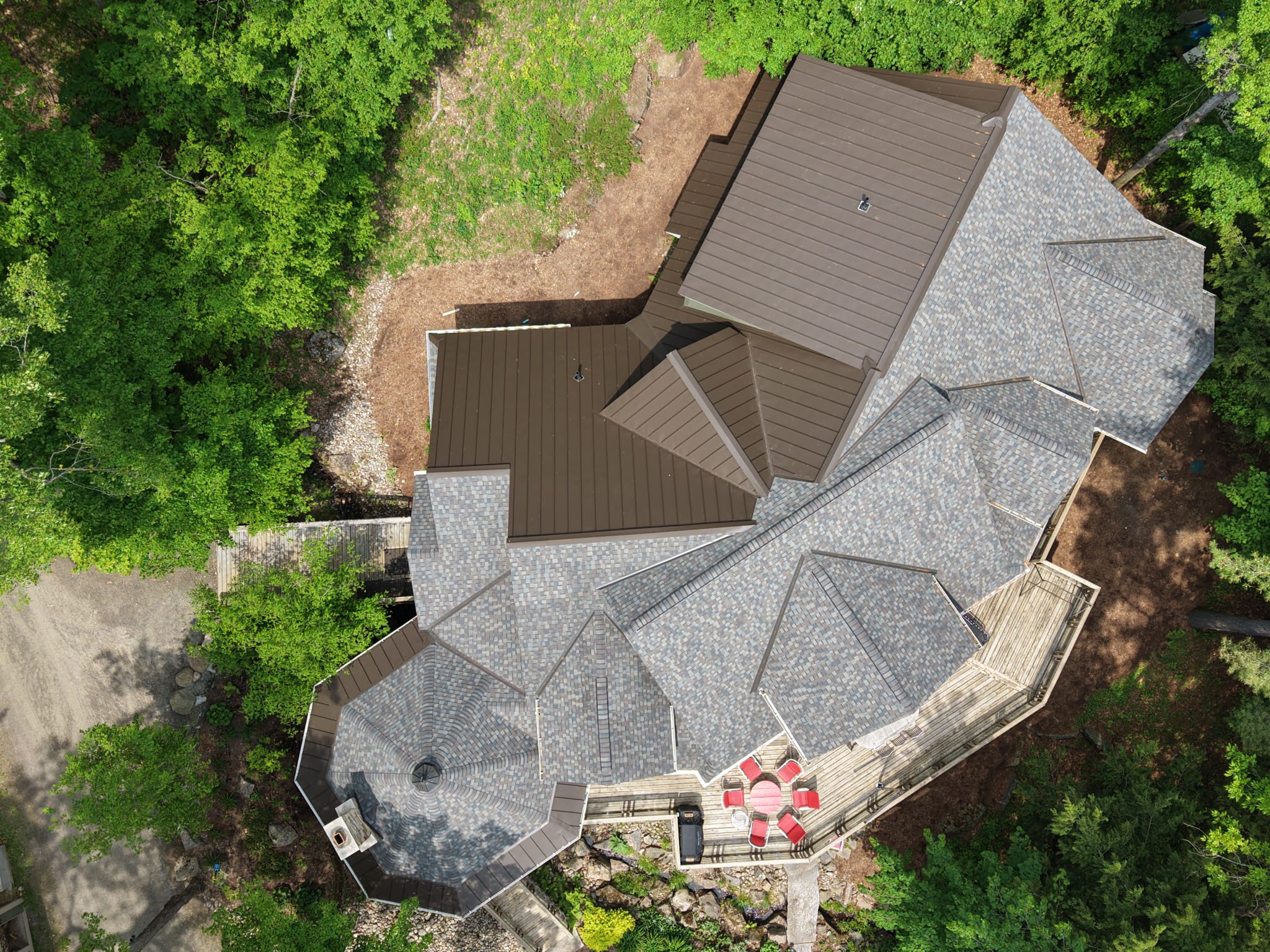 Standing Seam + Shingles — Bracebridge Muskoka Cottage in Bracebridge, Muskoka, ON
