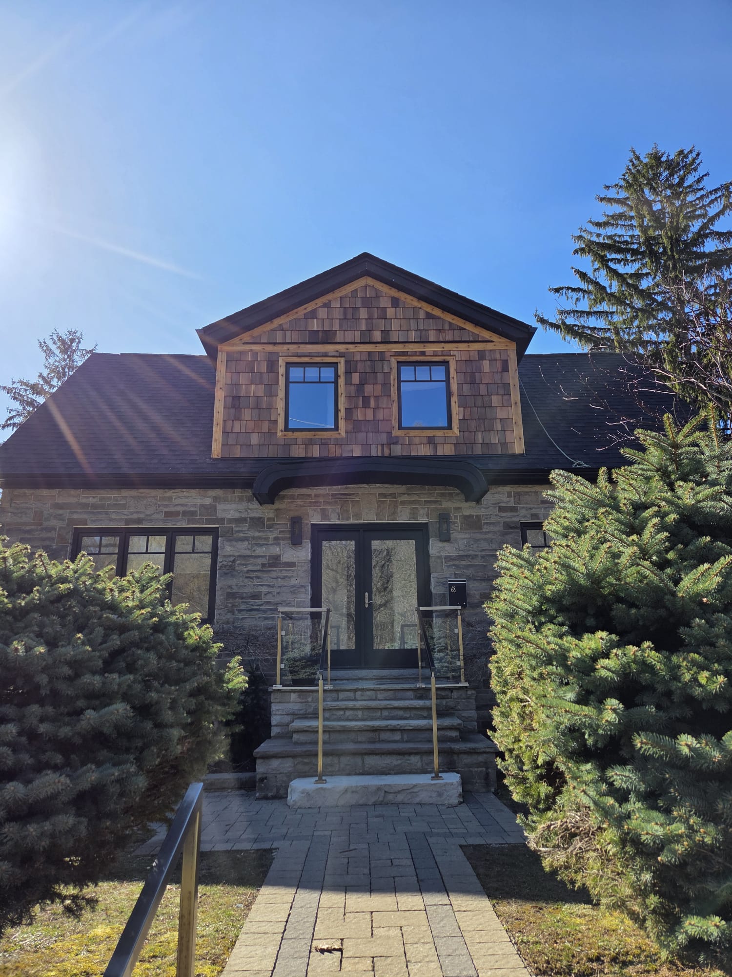 Cedar Shingle Siding — Ellis Park Cedar Shingle Siding in Ellis Park / High Park, Etobicoke, ON