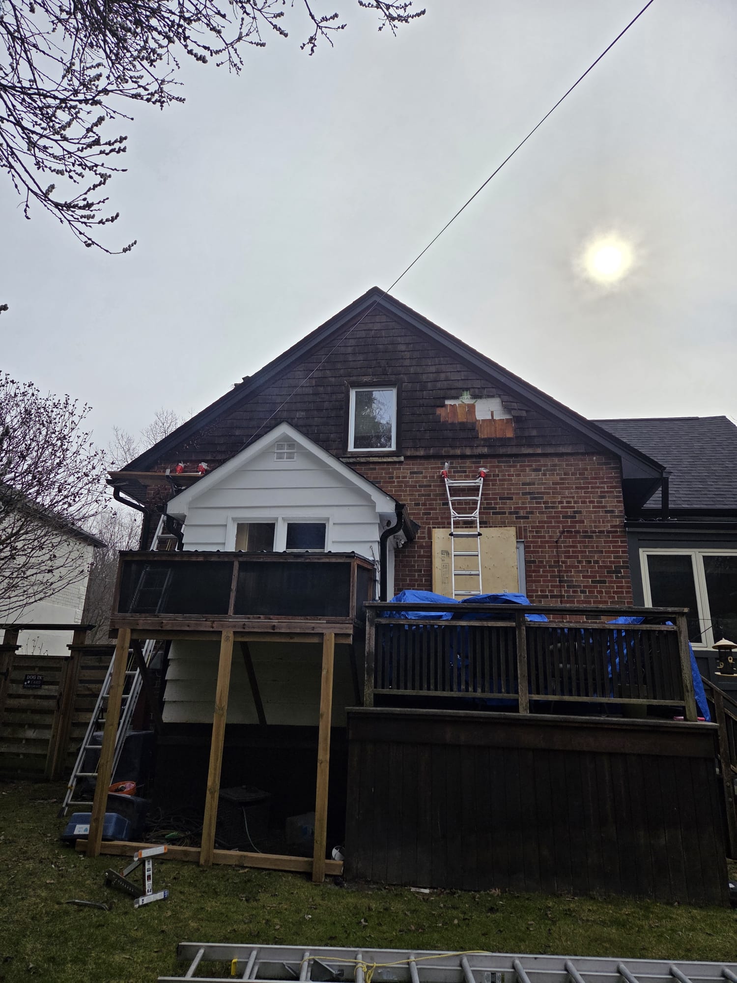 Cedar Shingle Siding — Ellis Park Cedar Shingle Siding in Ellis Park / High Park, Etobicoke, ON