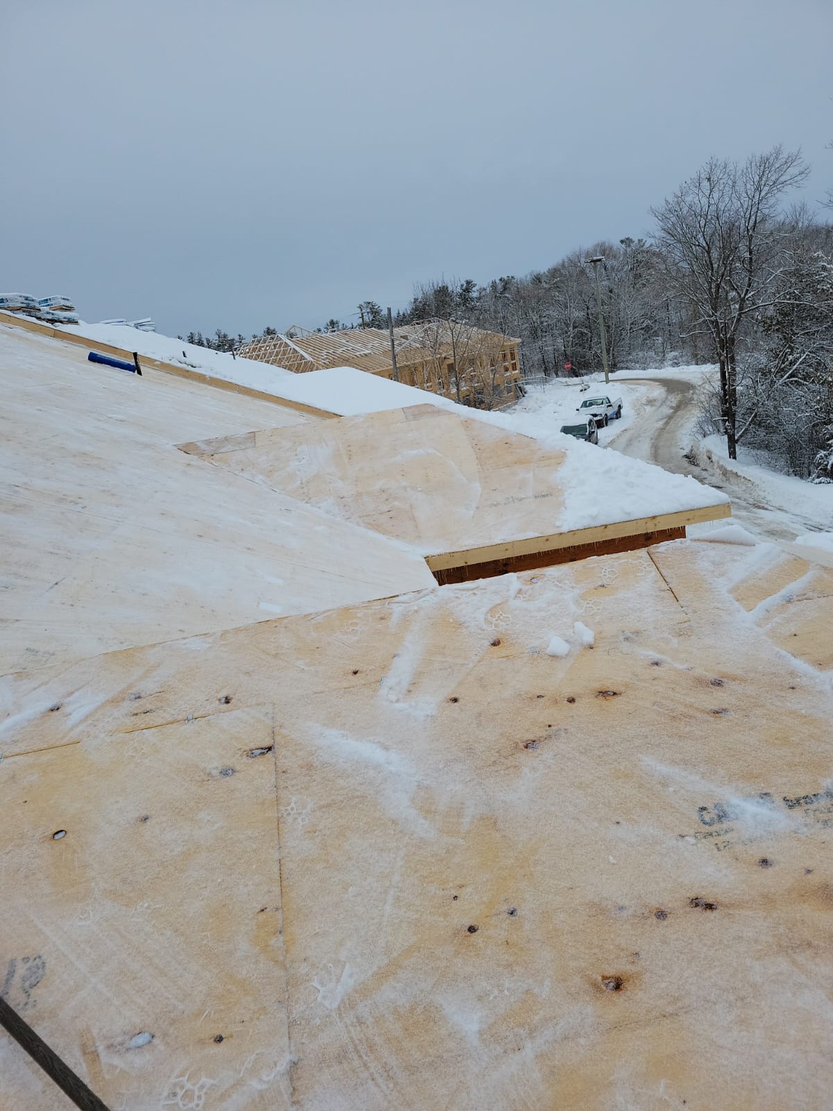 Field Photo — Winter Builder Pinch Work in Ontario