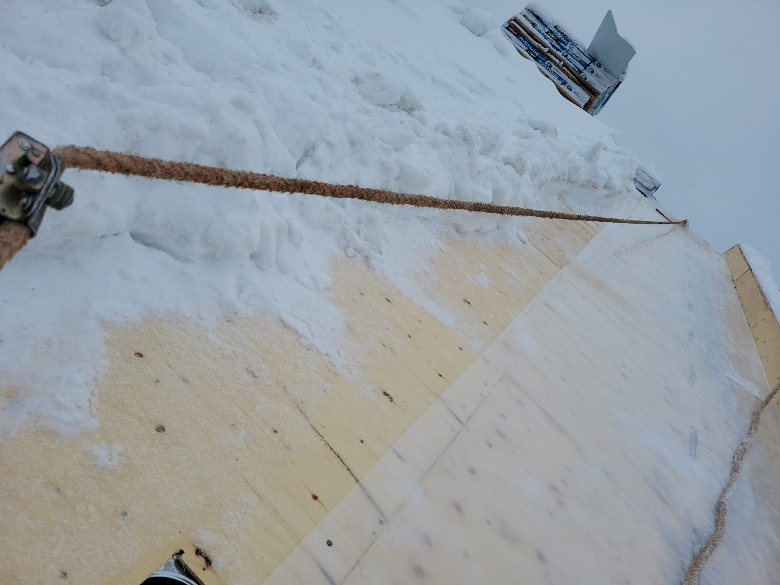 Field Photo — Winter Builder Pinch Work in Ontario
