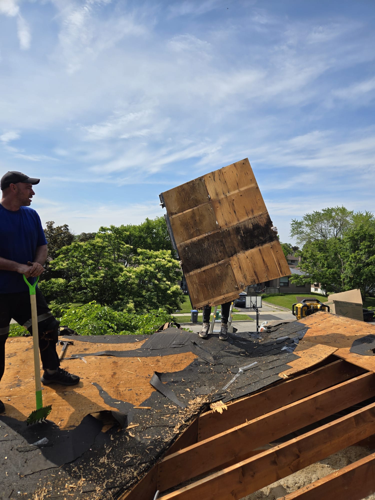 Standing Seam + Shingles — Port Credit Standing Seam & Shingles in Port Credit, Mississauga, ON
